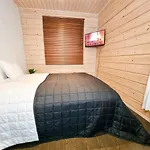 Halla - 8 Henkiloelle, Himosykkoesen Alue, 76m²+36m² * Jämsä