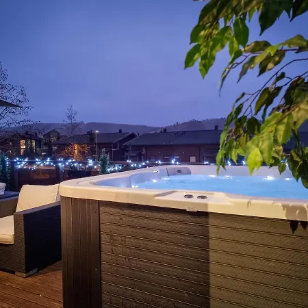 Halla - 8 Henkiloelle, Himosykkoesen Alue, 76m²+36m² Dom wakacyjny Jämsä