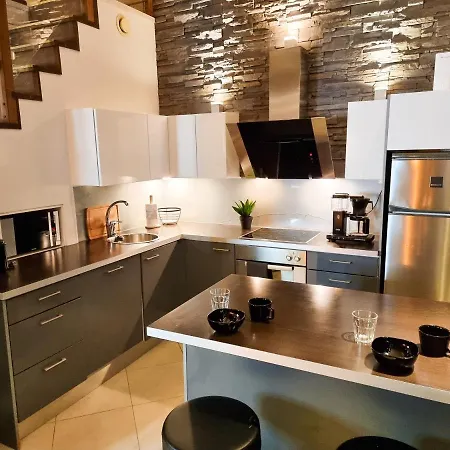 Halla - 8 Henkiloelle, Himosykkoesen Alue, 76m²+36m² Jämsä