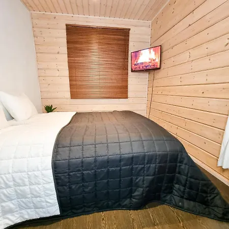 Halla - 8 Henkiloelle, Himosykkoesen Alue, 76m²+36m² * Jämsä